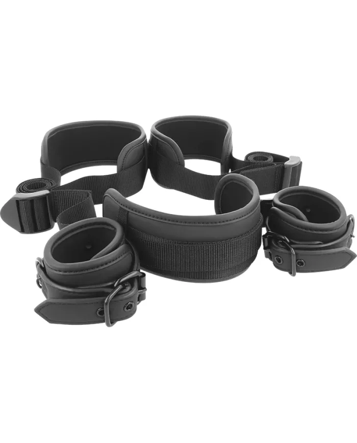 FETISH SUBMISSIVE - POSITION JAMBES OUVERTES AVEC MENOTTES DOUBLÉES EN NOPRÈNE FETISH SUBMISSIVE - POSITION JAMBES OUVERTES AVEC MENOTTES DOUBLÉES EN NOPRÈNE