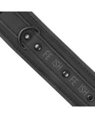 FETISH SUBMISSIVE - COLLIER ET MENOTTES EN CUIR VÉGAN AVEC DOUBLURE EN NOPRÈNE FETISH SUBMISSIVE - COLLIER ET MENOTTES EN CUIR VÉGAN AVEC DOUBLURE EN NOPRÈNE