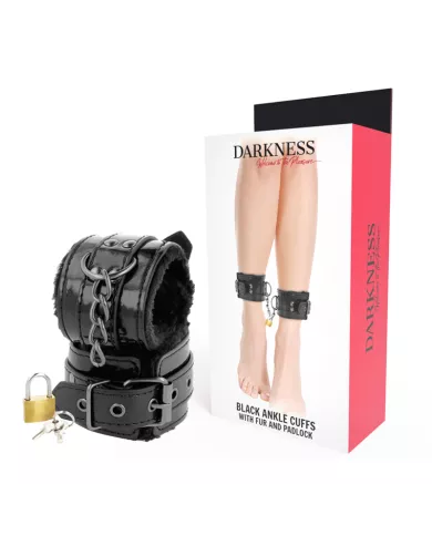 DARKNESS - MENOTTES DE CHEVILLE RÉGLABLES EN CUIR NOIR AVEC CADENAS DARKNESS - MENOTTES DE CHEVILLE RÉGLABLES EN CUIR NOIR AVEC CADENAS