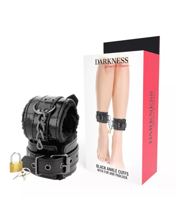 DARKNESS - MENOTTES DE CHEVILLE RÉGLABLES EN CUIR NOIR AVEC CADENAS DARKNESS - MENOTTES DE CHEVILLE RÉGLABLES EN CUIR NOIR AVEC CADENAS