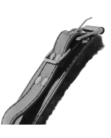 DARKNESS - MENOTTES DE CHEVILLE RÉGLABLES EN CUIR NOIR AVEC CADENAS DARKNESS - MENOTTES DE CHEVILLE RÉGLABLES EN CUIR NOIR AVEC CADENAS