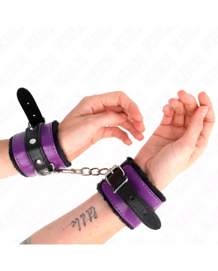KINK - APPUI-POIGNETS DOUBLÉS DE FOURRURE PREMIUM NOIR AVEC CEINTURE VIOLET / NOIRE RÉGLABLE 17-29 CM X 6 CM