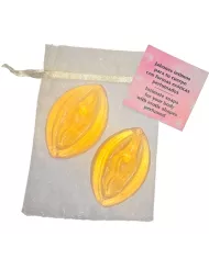 DIABLO PICANTE - 2 SAVONS PARFUMÉS EN FORME DE VAGIN JAUNES