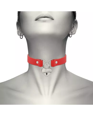 COQUETTE CHIC DESIRE - COLLIER EN CUIR VEGAN ROUGE AVEC ACCESSOIRE COEUR AVEC CL? COQUETTE CHIC DESIRE - COLLIER EN CUIR VEGAN ROUGE AVEC ACCESSOIRE COEUR AVEC CL?