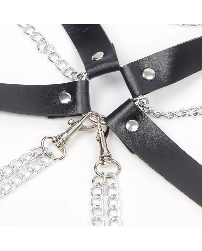 SUBBLIME - SOUTIEN-GORGE HARNAIS AVEC CHAÎNE DÉTAIL TAILLE UNIQUE SUBBLIME - SOUTIEN-GORGE HARNAIS AVEC CHAÎNE DÉTAIL TAILLE UNIQUE