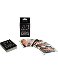 KHEPER GAMES - DES HOMMES ENTIÈREMENT NUS JOUANT AUX CARTES