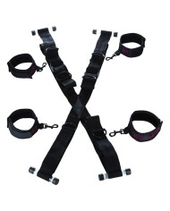 CALEXOTICS - SCANDAL MENOTTES DE PORTE EN FORME DE CROIX