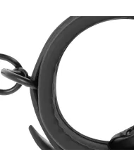 FETISH SUBMISSIVE - POSITION JAMBES OUVERTES AVEC MENOTTES DOUBLÉES EN NOPRÈNE FETISH SUBMISSIVE - POSITION JAMBES OUVERTES AVEC MENOTTES DOUBLÉES EN NOPRÈNE