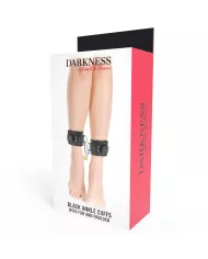 DARKNESS - MENOTTES DE CHEVILLE RÉGLABLES EN CUIR NOIR AVEC CADENAS DARKNESS - MENOTTES DE CHEVILLE RÉGLABLES EN CUIR NOIR AVEC CADENAS