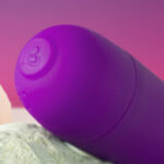 ROCKS-OFF - GLO-GIRL VIBRATEUR WAND MINI VIOLET – Image 4